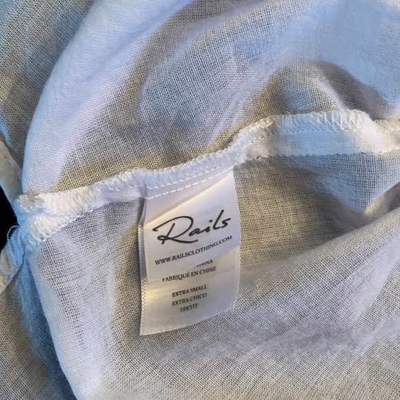 Rails button up rose gretta white floral embroidered cowboy crop top - Size XS - Picture 10 of 11